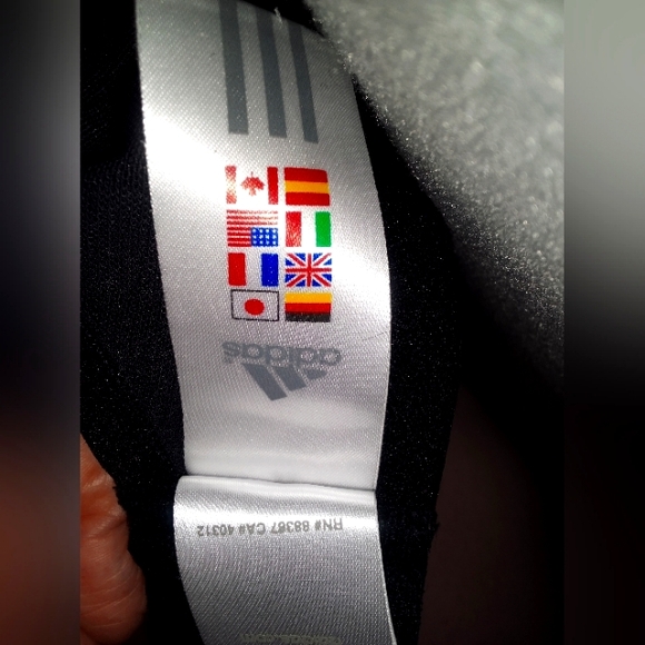 Excellent high end Adidas bra - Picture 3 of 3